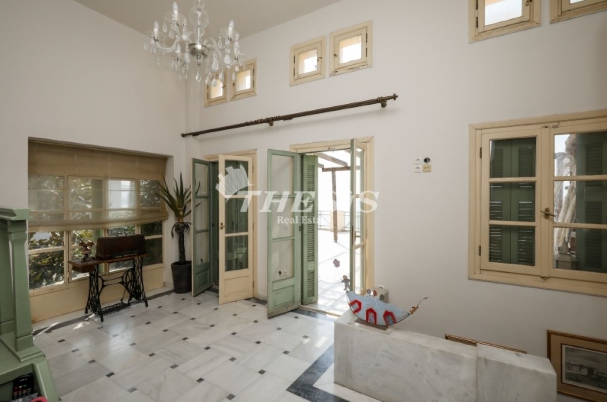 Πωλείται το σπίτι του Παύλου και της Ειρήνης από το Πενήντα Πενήντα