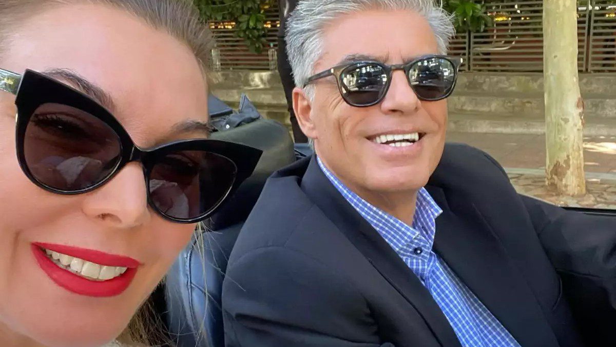 Η Στεφανίδου και ο Ευαγγελάτος