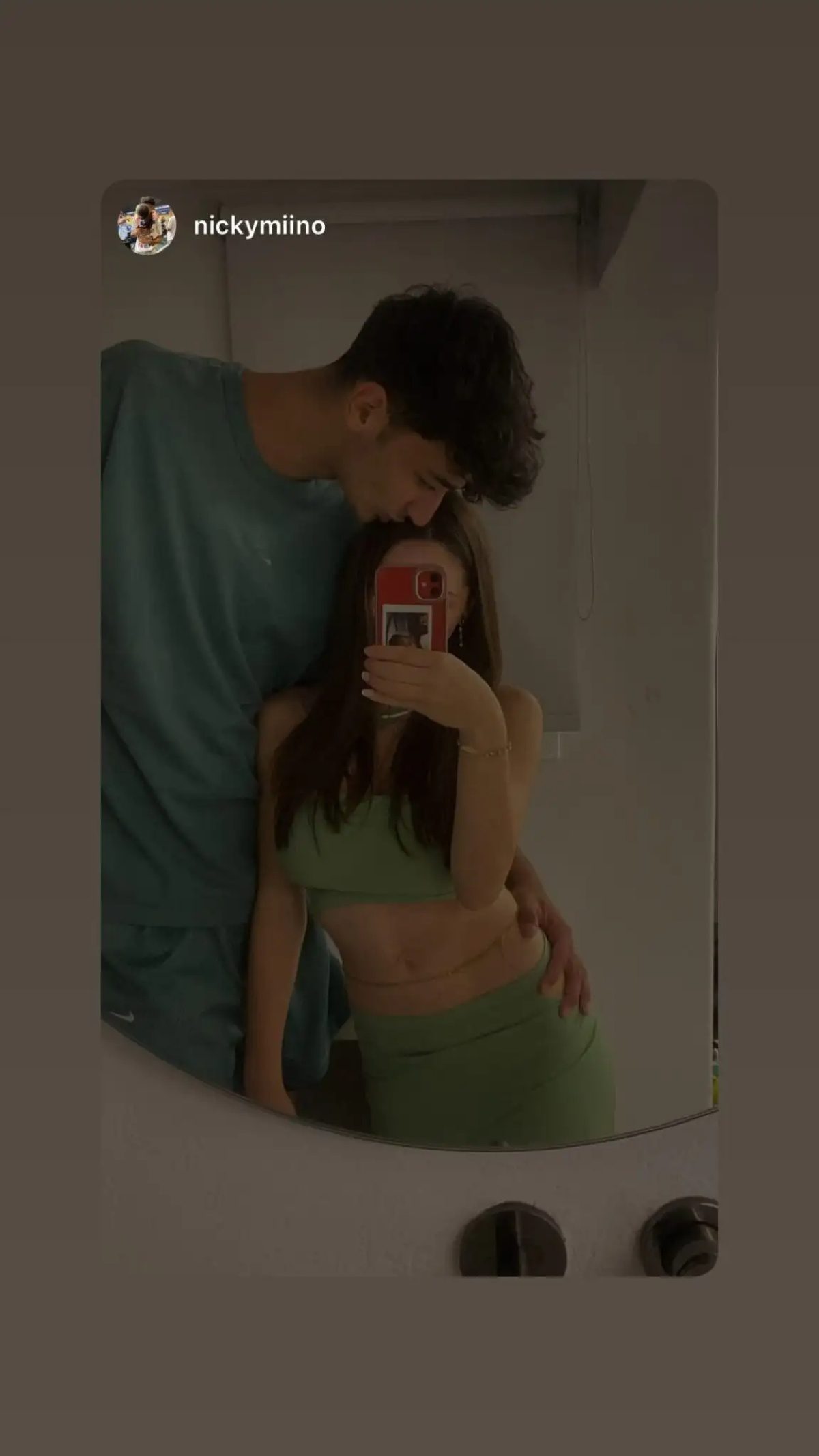 Ο Αλέξανδρος Σαμοντούροβ και η σύντροφός του