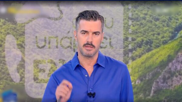 O Γιάννης Τσιμιτσέλης στην πρεμιέρα του Όπου υπάρχει Ελλάδα