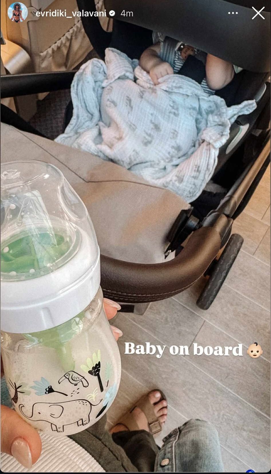 Η Ευρυδίκη Βαλαβάνη με τον γιο της στο πλοίο