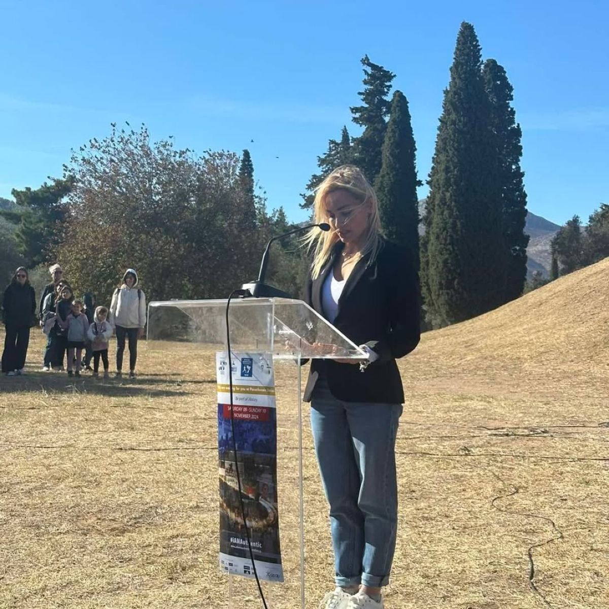 Η Βασιλική Μιλλούση σε ομιλία