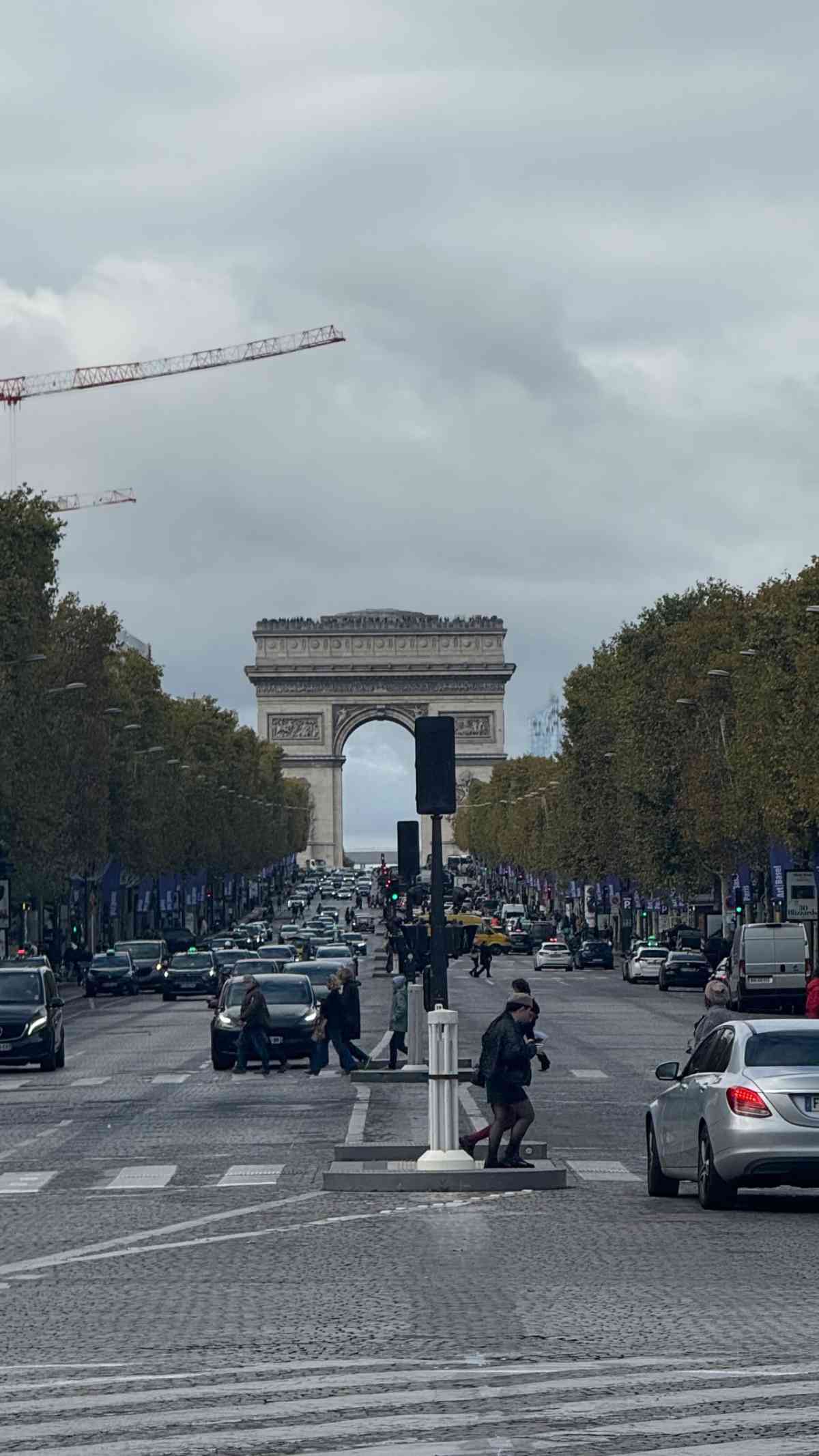 Καινούργιου - Κουτσουμπής: Η παρατήρηση που δέχτηκαν από σερβιτόρο σε εστιατόριο στο Παρίσι