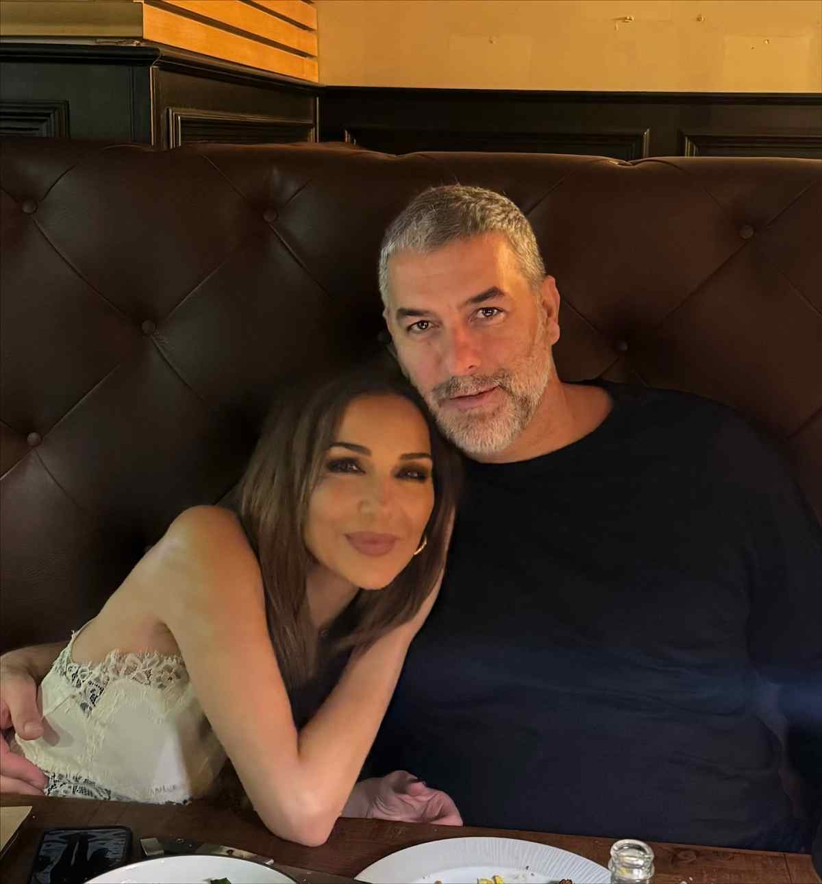 Βανδή - Μπισμπίκης: Οι μόνες λέξεις που ψέλλισαν στην κάμερα κατά την επιστροφή τους από Ρώμη