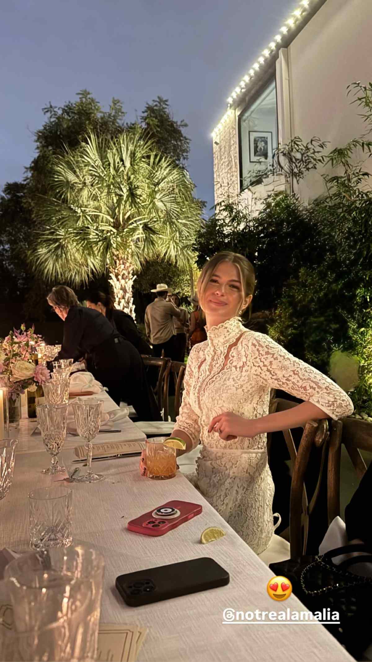Κωστοπούλου: Το ονειρικό πάρτι αρραβώνων της με τον Medwell μετά τον πολιτικό τους γάμο (Φωτογραφίες)