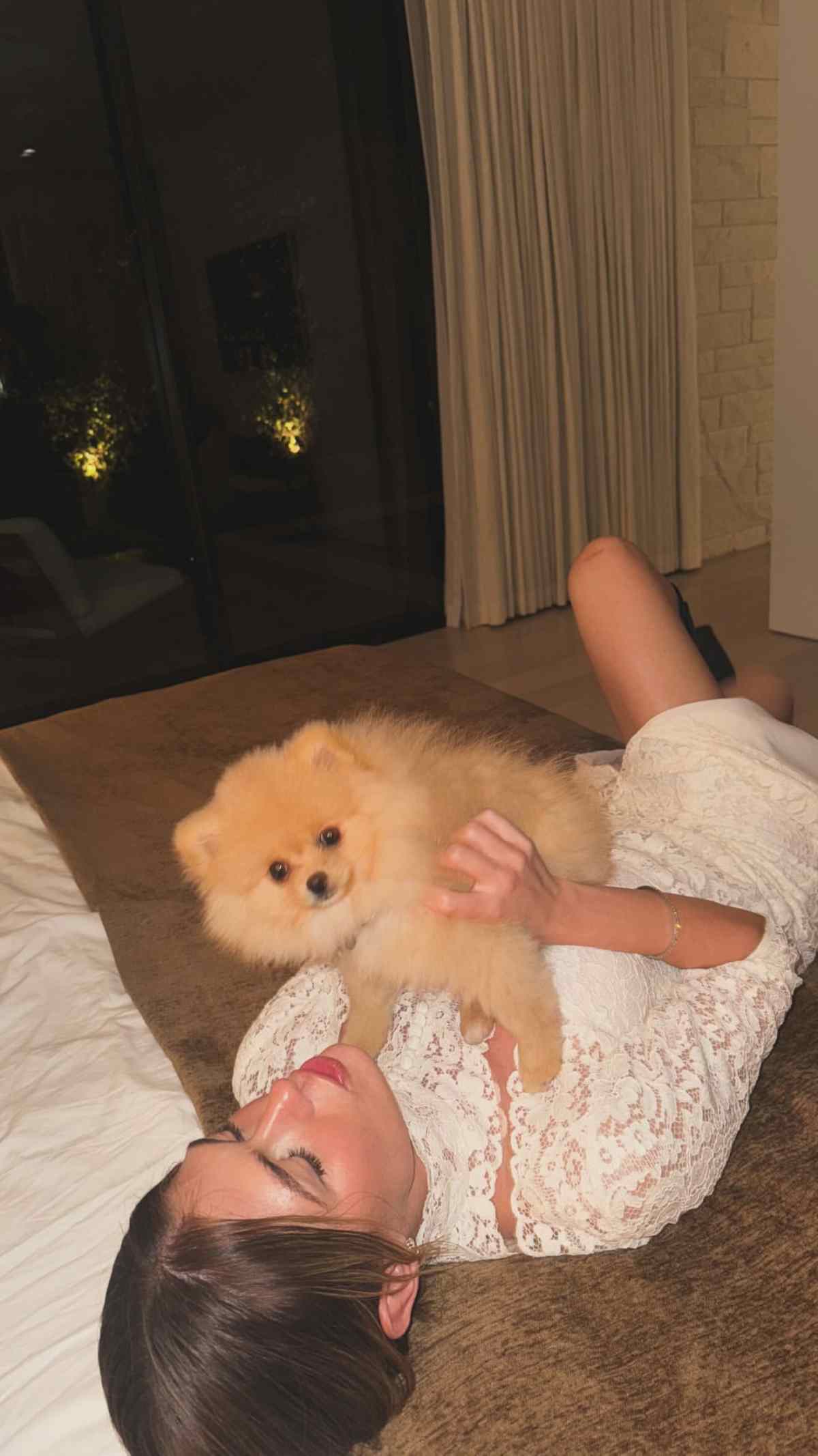 Κωστοπούλου: Το ονειρικό πάρτι αρραβώνων της με τον Medwell μετά τον πολιτικό τους γάμο (Φωτογραφίες)