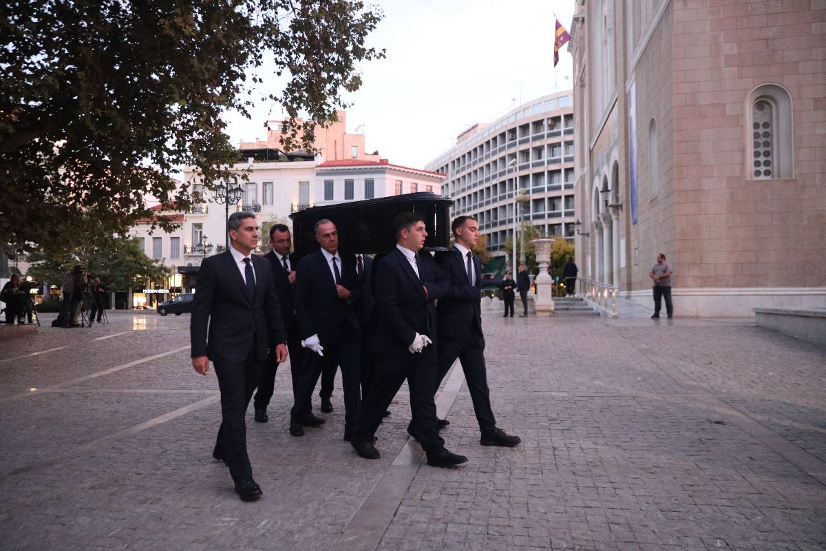 Διονύσης Σαββόπουλος λαικό προκύνημα