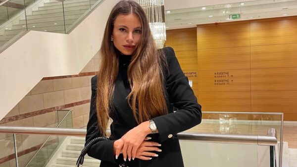 Έλενα Μπόμπου