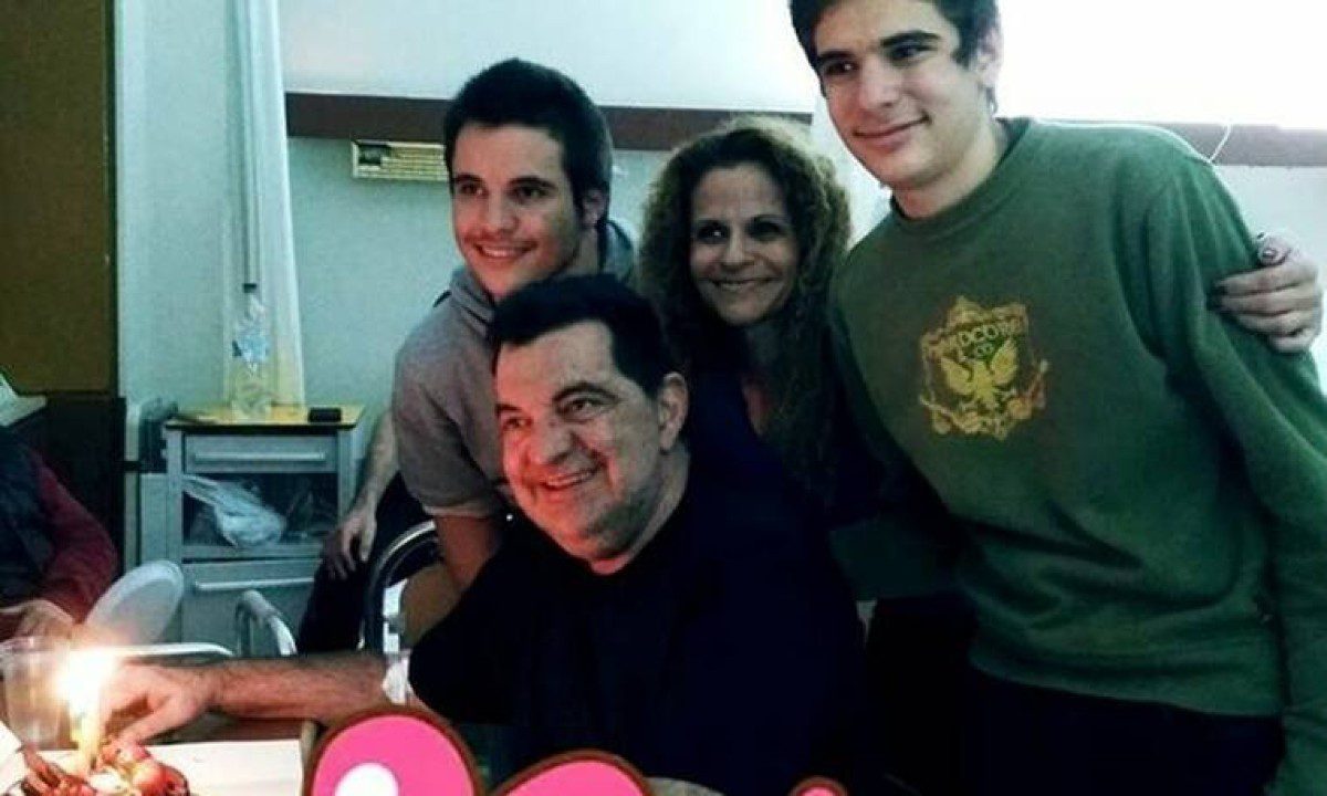 Ο Κώστας Ευριπιώτης με τους γιους του