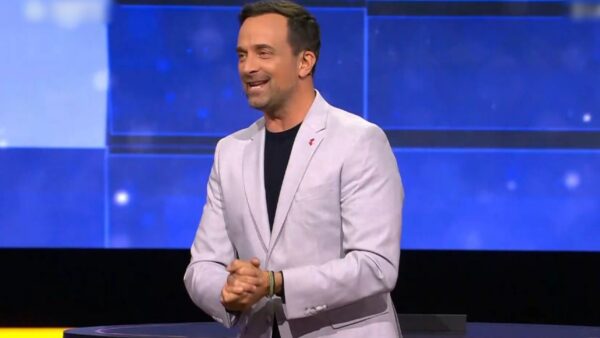 Γιώργος Λιανός The Floor