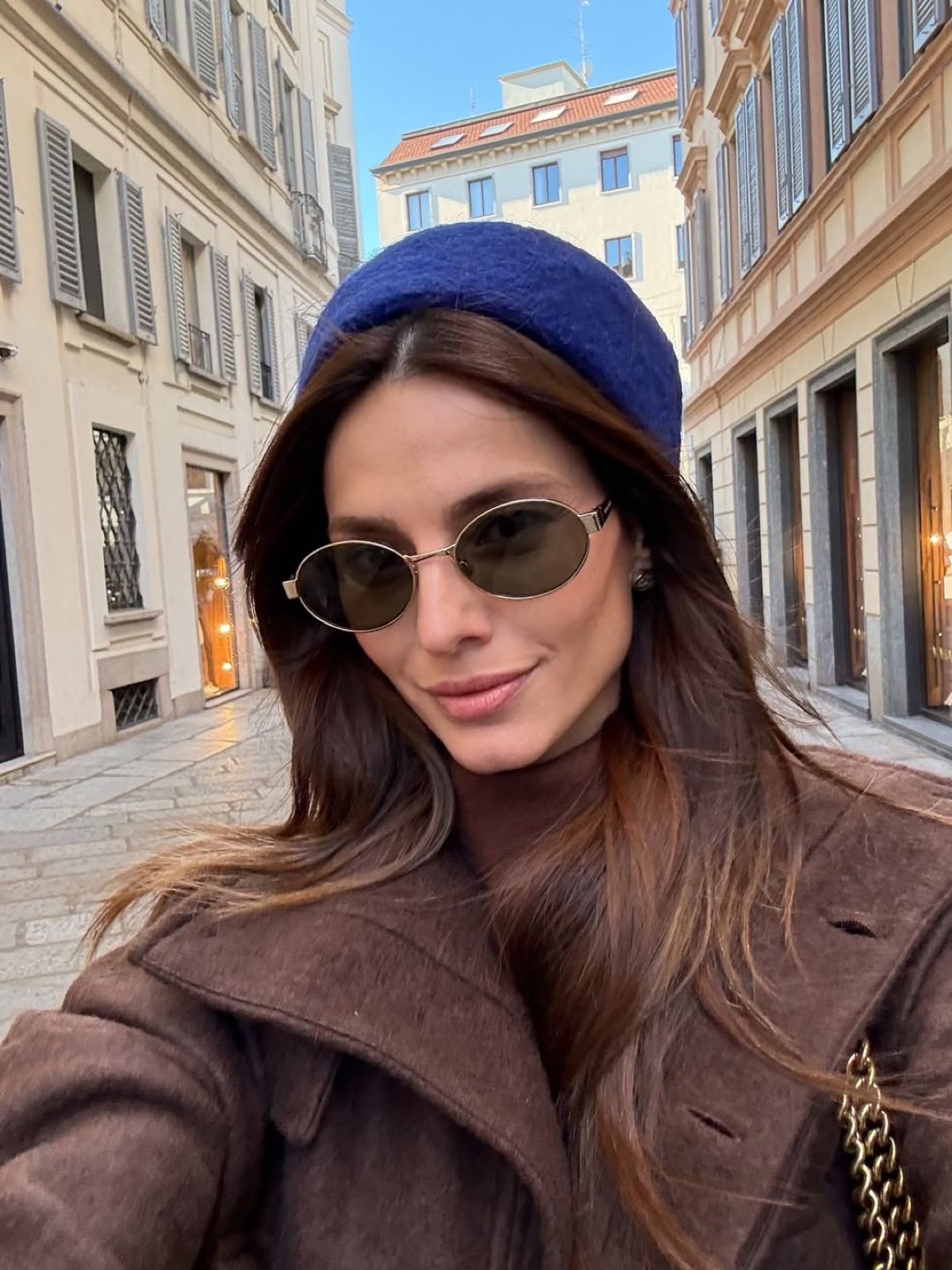 Η Ηλιάνα Παπαγεωργίου στο Μιλάνο με την αδερφή της