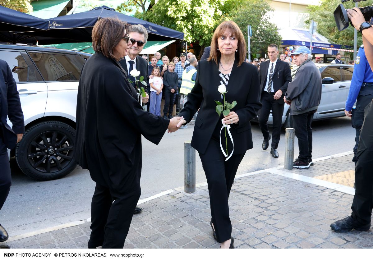 Κατερίνα Σακελλαροπούλου