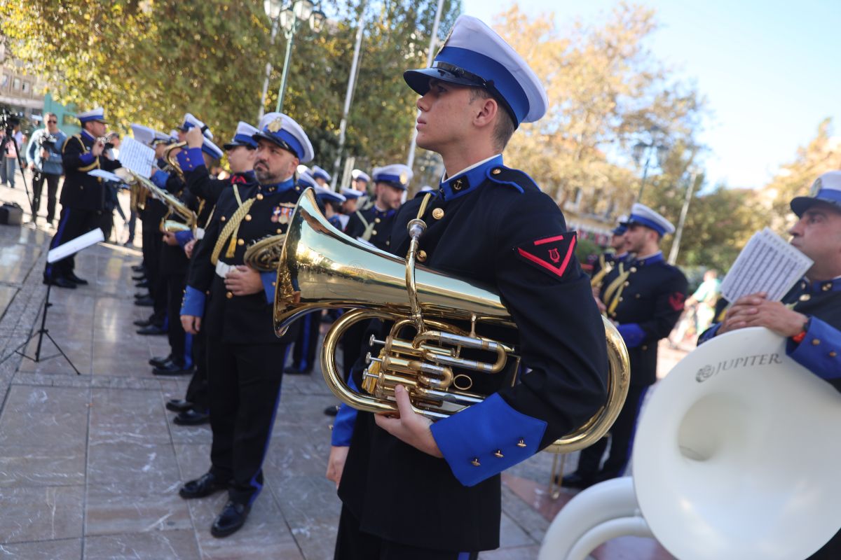 Λαϊκό προσκήνυμα για τον Διονύση Σαββόπουλο