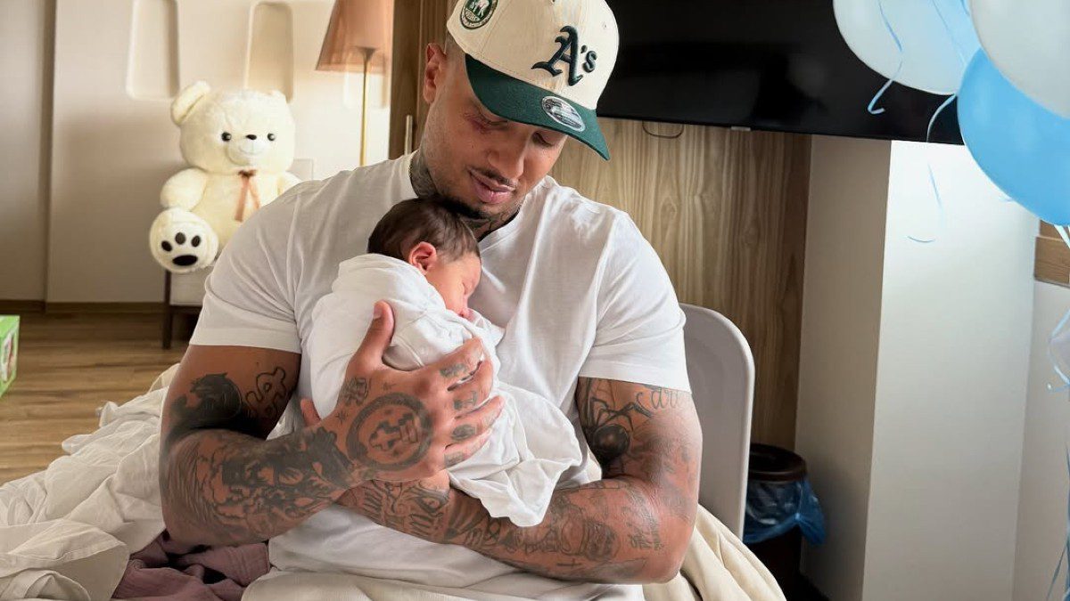 Ο Light με το παιδί του