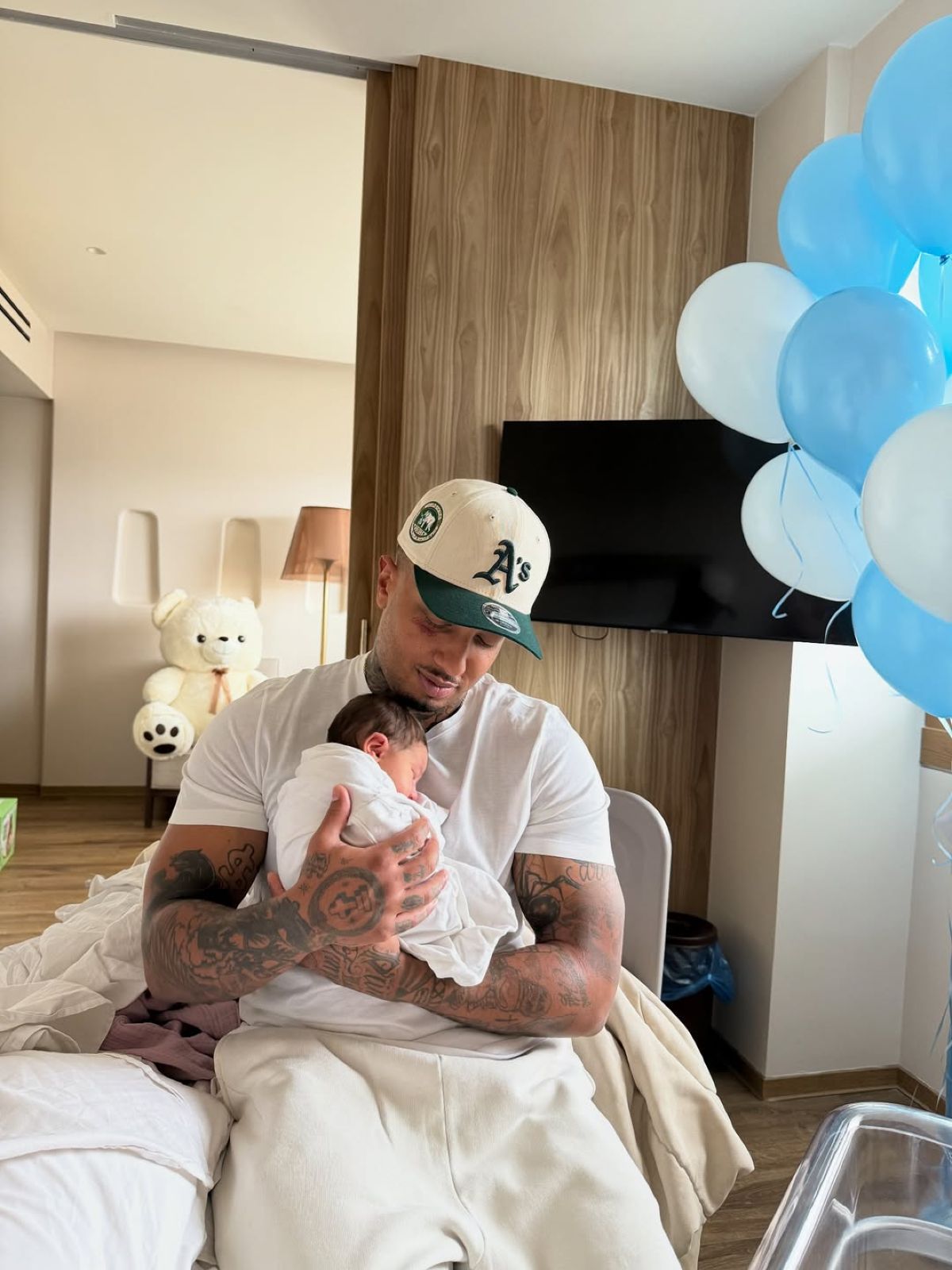 Ο Light με το παιδί του