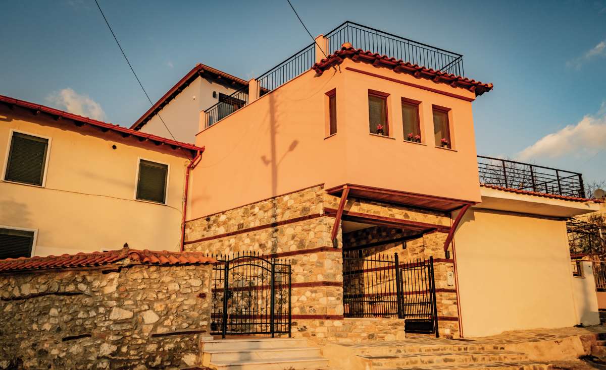 Sohos Traditional Homes