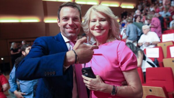 Στέφανος Κασσελάκης, Θεοδώρα Τζάκρη