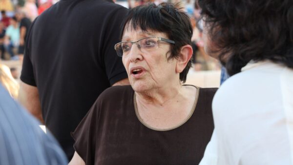 Η Αλέκα Παπαρήγα σε δημόσια εμφάνισή της