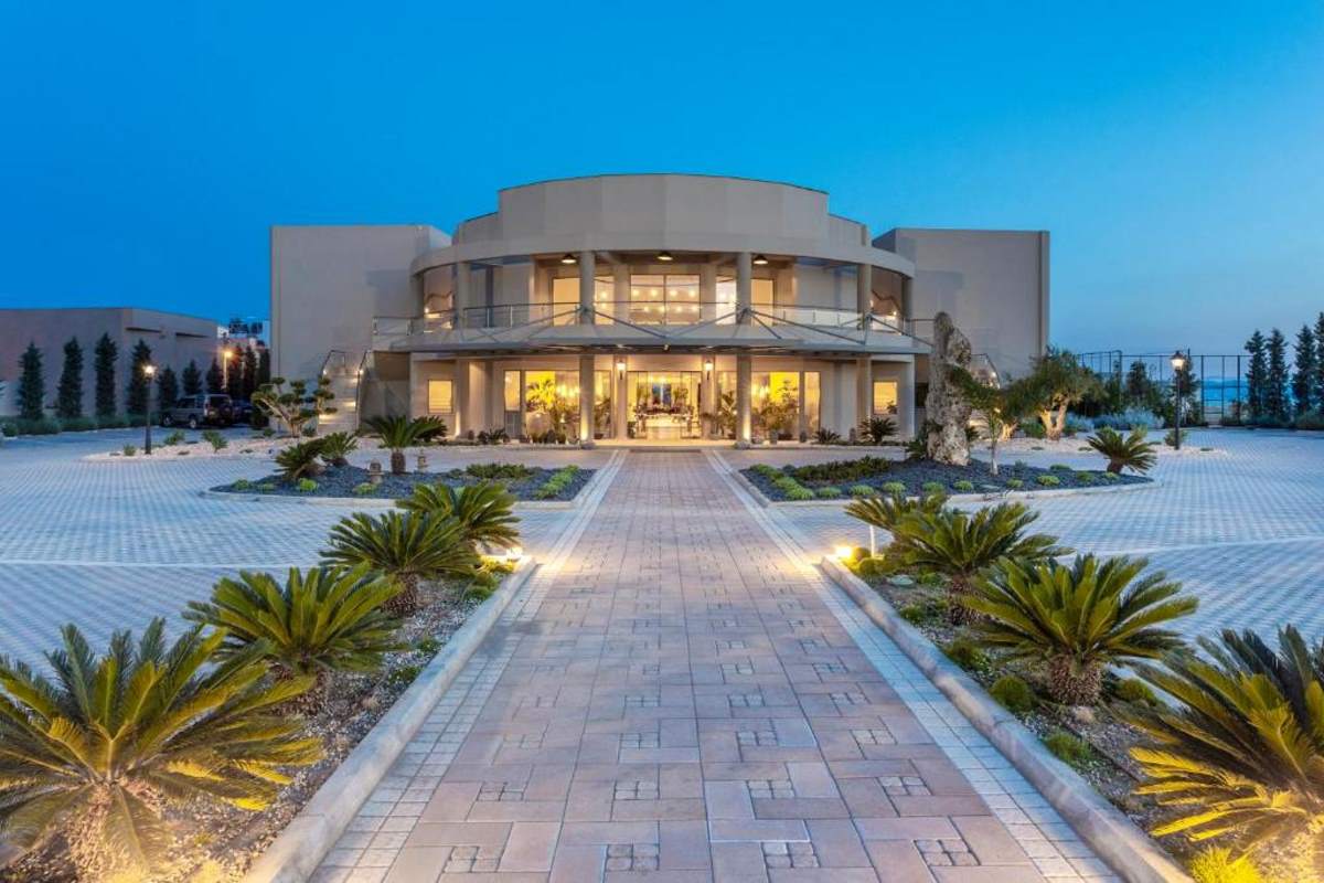 elysian hotel καλαμάτα