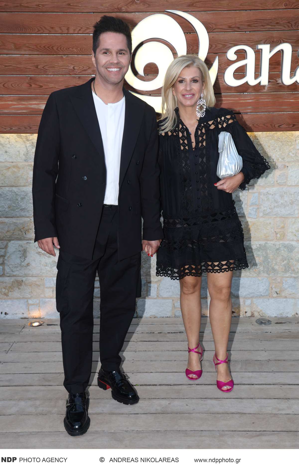 Γιώργος Λιβάνης - Ανδρομάχη: Παντρεύτηκαν και βάφτισαν τον γιο τους (Φωτογραφίες - Βίντεο)