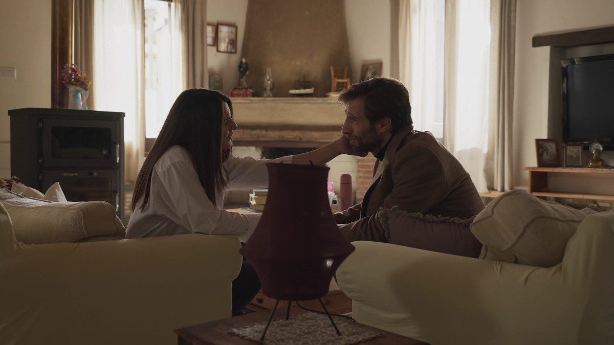 Η γη της ελιάς Ισμήνη Κωνσταντίνος