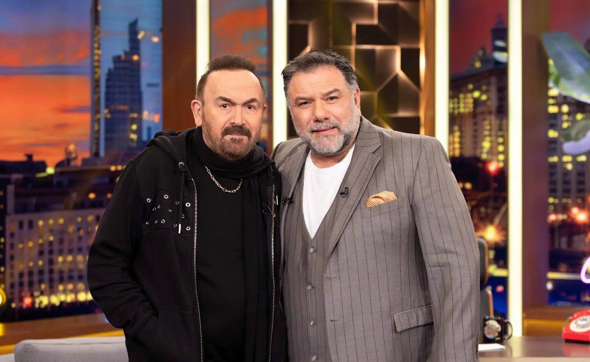 Ο Σταμάτης Γονίδης στο The 2Night Show