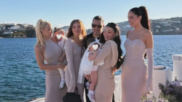 Η Ιωάννα Τούνη έγινε νονά στην Μύκονο