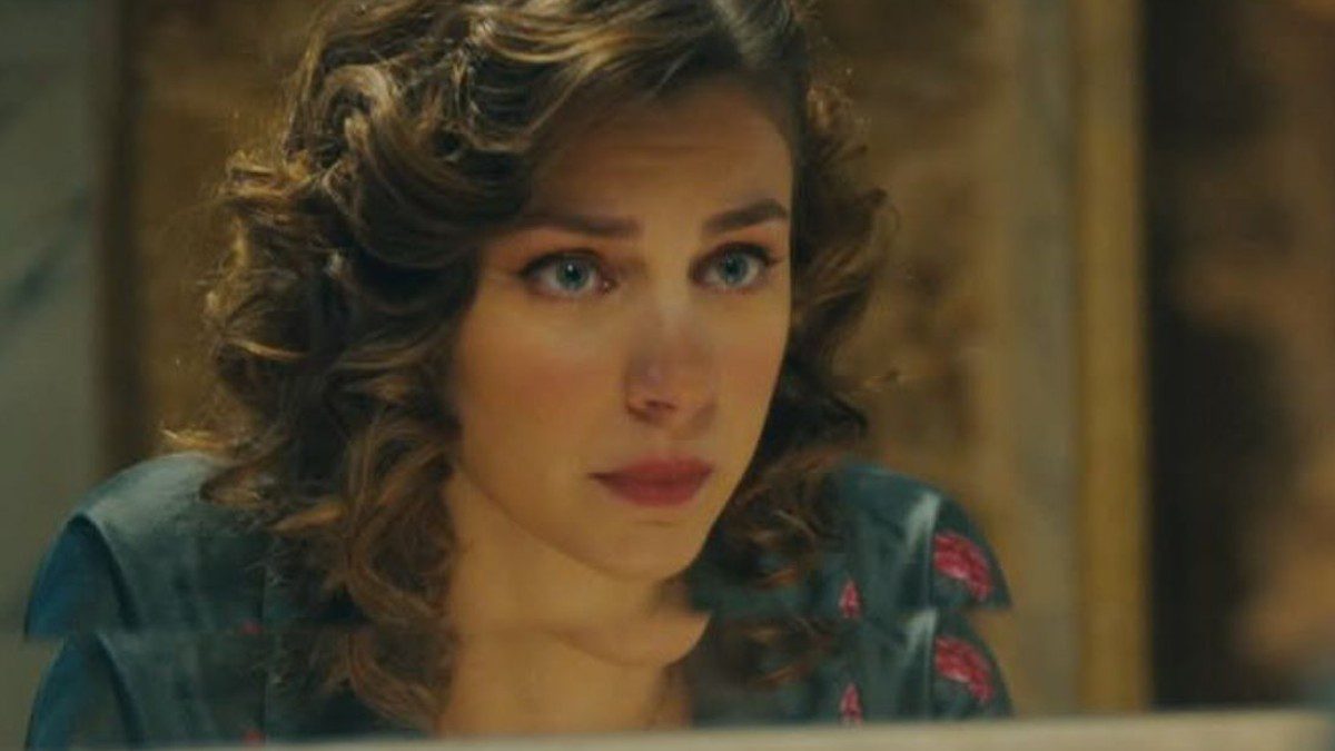 Ιουλία - Το σπίτι δίπλα στο ποτάμι