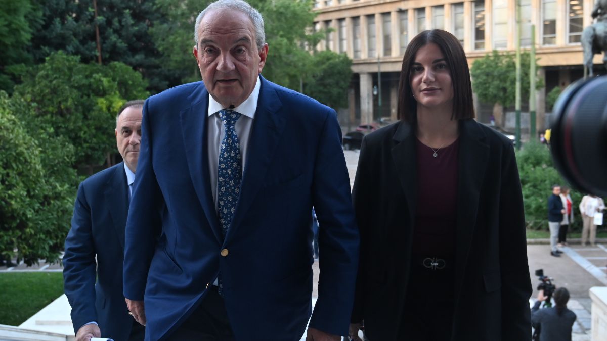 Ο Κώστας Καραμανλής και η κόρη του, Αλίκη