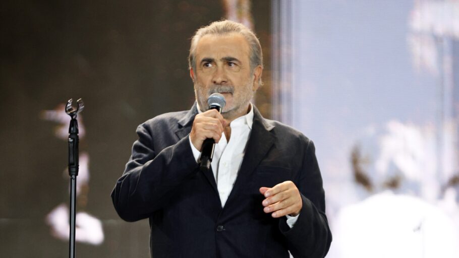 Ο Λάκης Λαζόπουλος