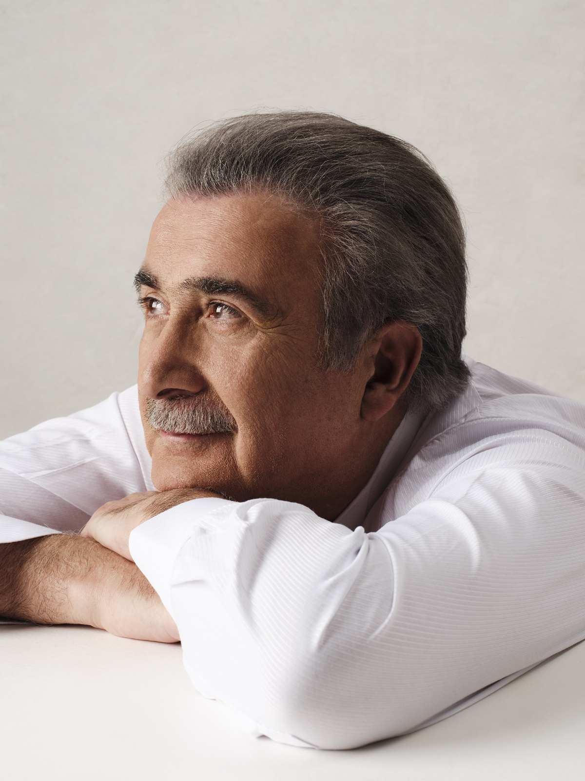 Λάκης Λαζόπουλος