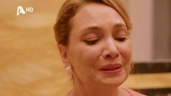 Να μ'αγαπάς Ζωή