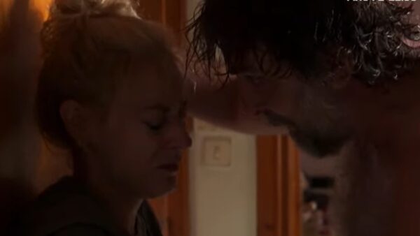 Να με λες μαμά