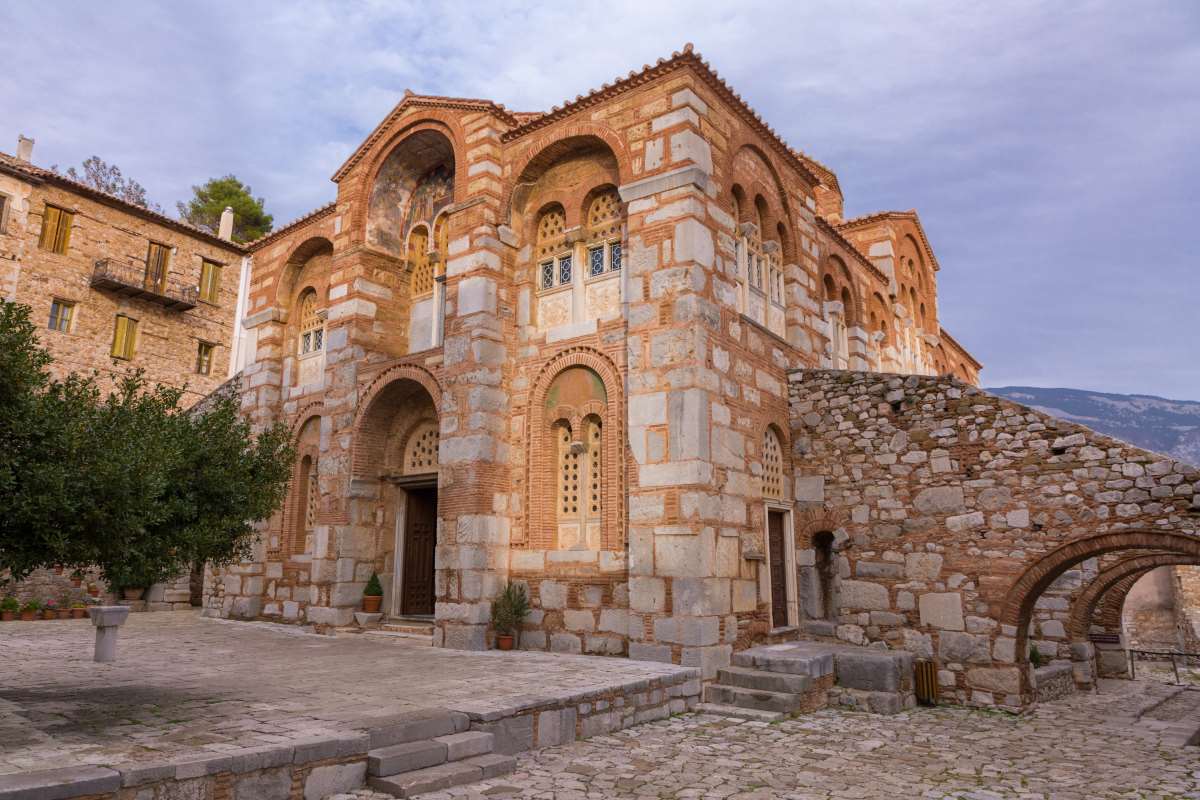 Όσιος Λουκάς Αράχωβα