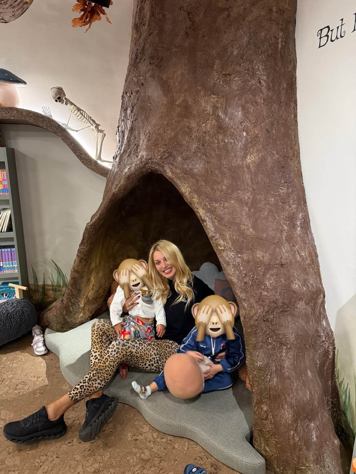 Η Κωνσταντίνα Σπυροπούλου και οι γιοί της