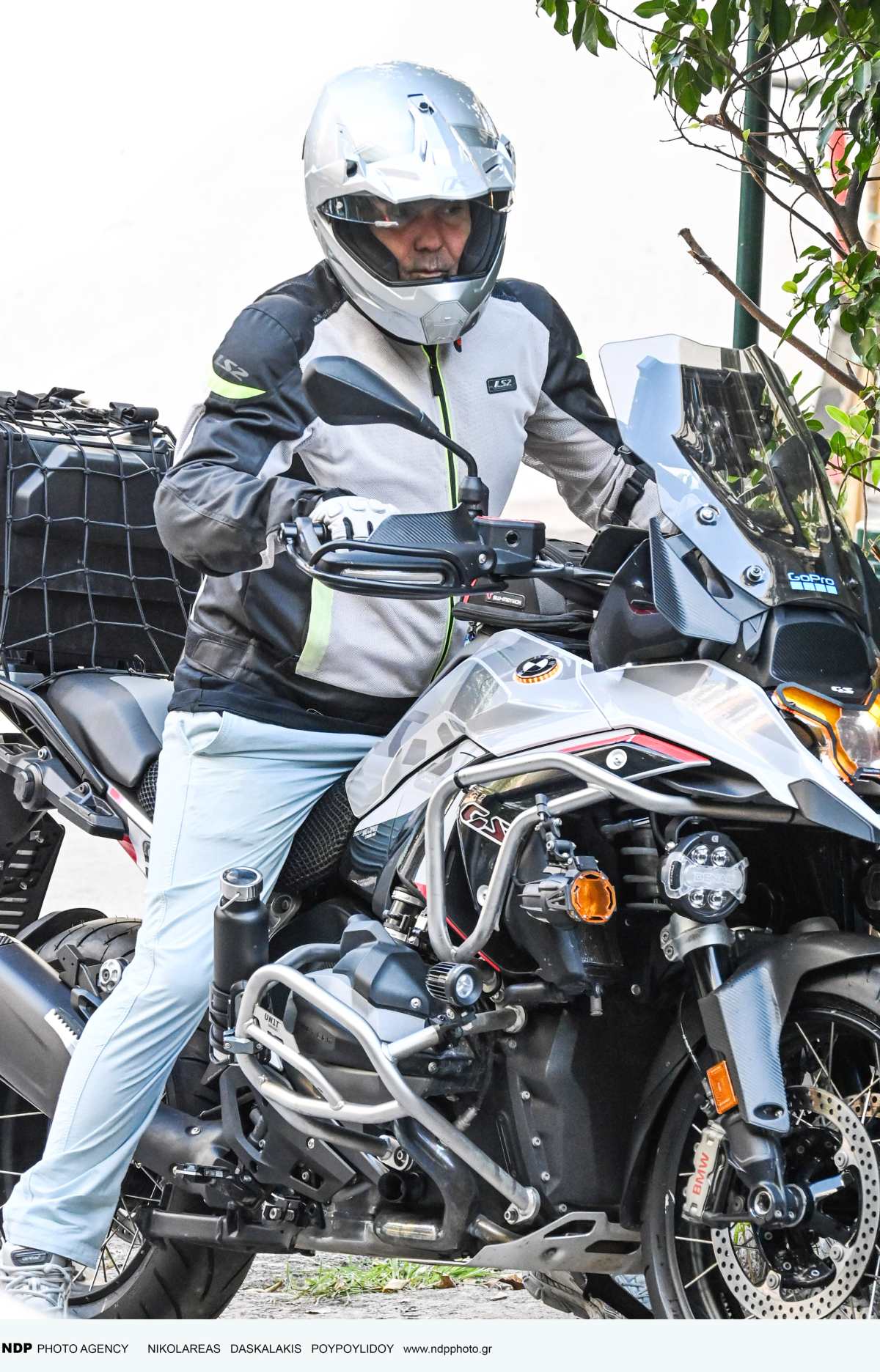 Ο Στέλιος Ρόκκος με την μηχανή του