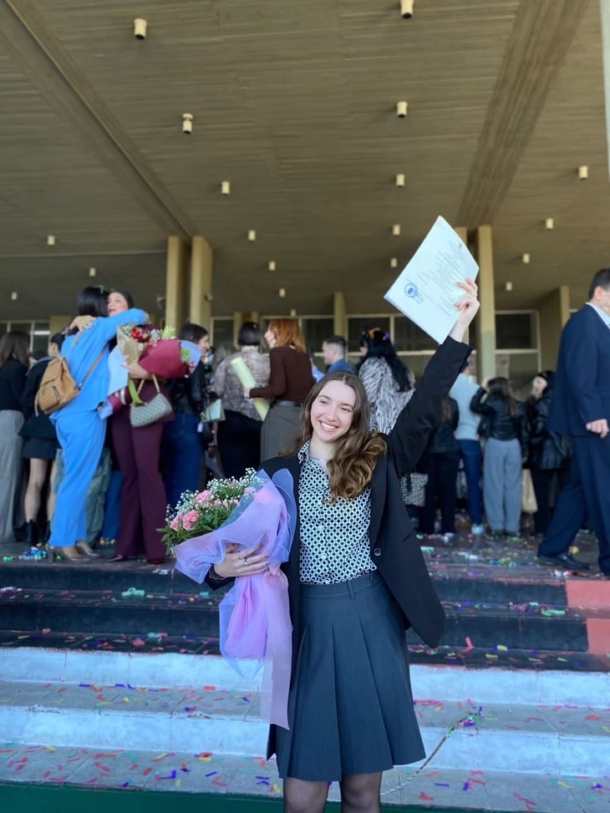 Η Ζέτα Θεοδωροπούλου στην αποφοίτηση της κόρης της