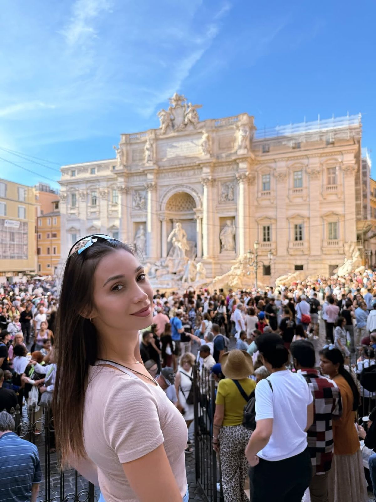 Η Δήμητρα Βαμβακούση στη Fontana di Trevi