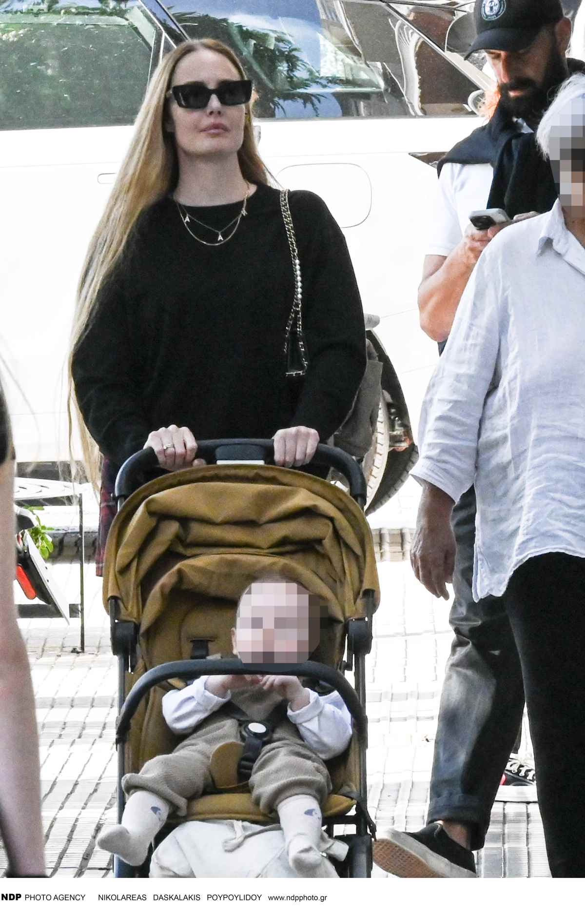 Η Αντωνία Καλλιμούκου με τον γιο της