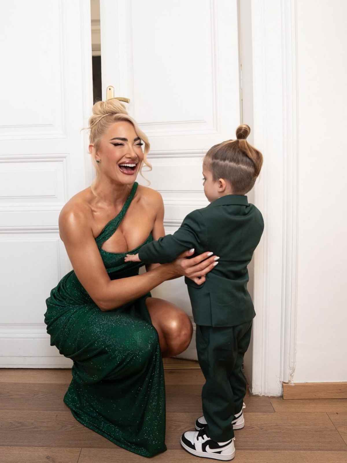 Η Ιωάννα Τούνη με τον γιο της, Πάρη