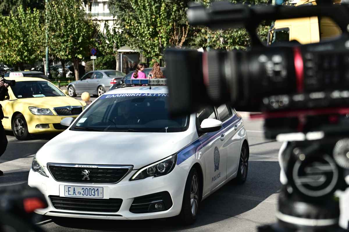 Δήμητρα Ματσούκα: Στον εισαγγελέα η ηθοποιός - Καρέ καρέ η άφιξή της στα δικαστήρια της Ευελπίδων (Φωτογραφίες)