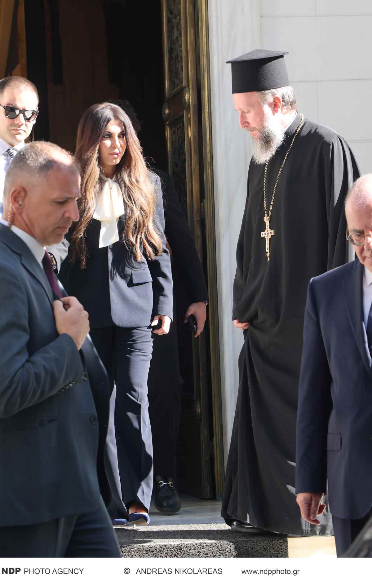 Κίμπερλι Γκίλφοϊλ: Συναντήθηκε με τον Αρχιεπίσκοπο Ιερώνυμο - Η λαμπερή εμφάνισή της