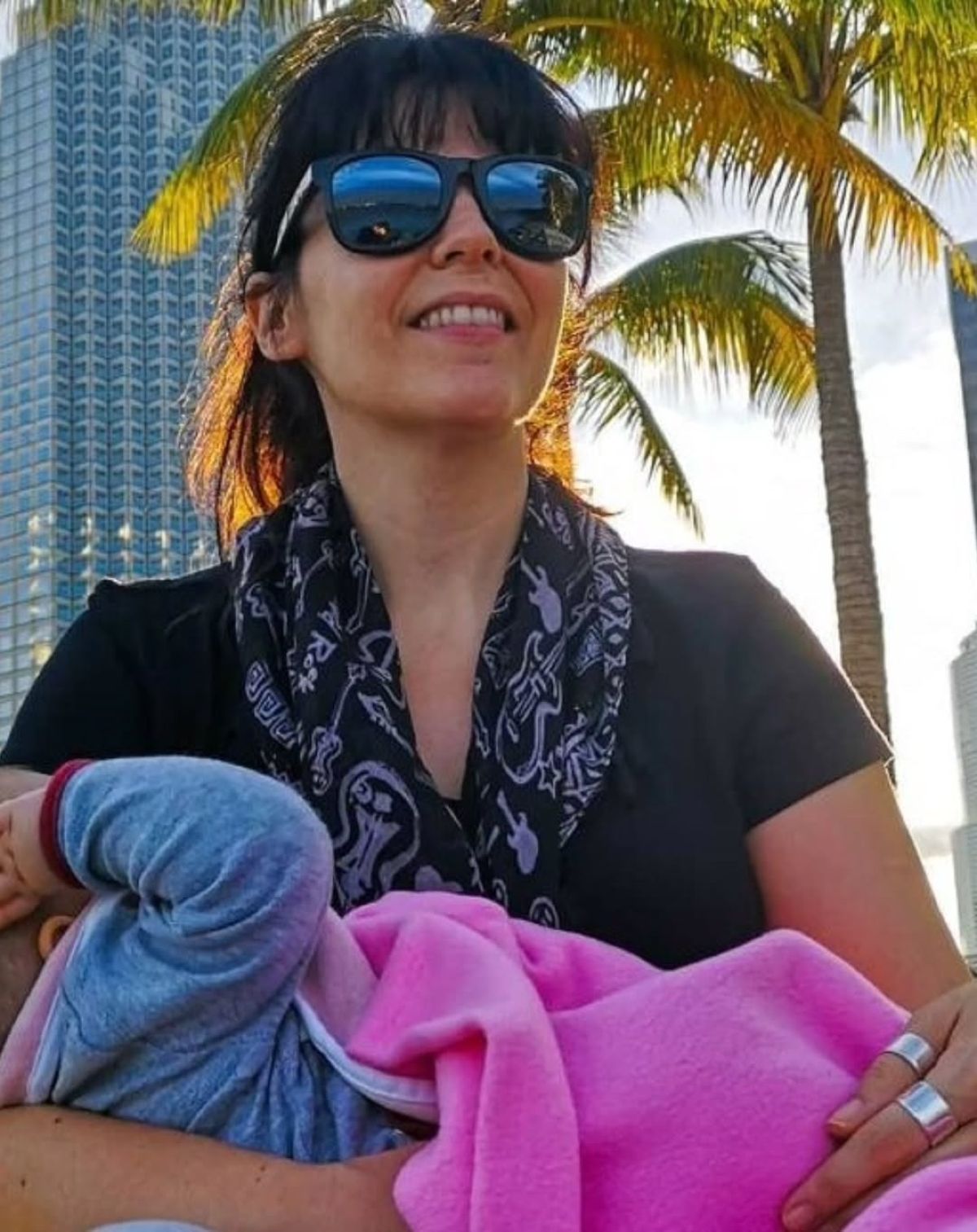 Ηλέκτρα Αστέρη θηλασμός