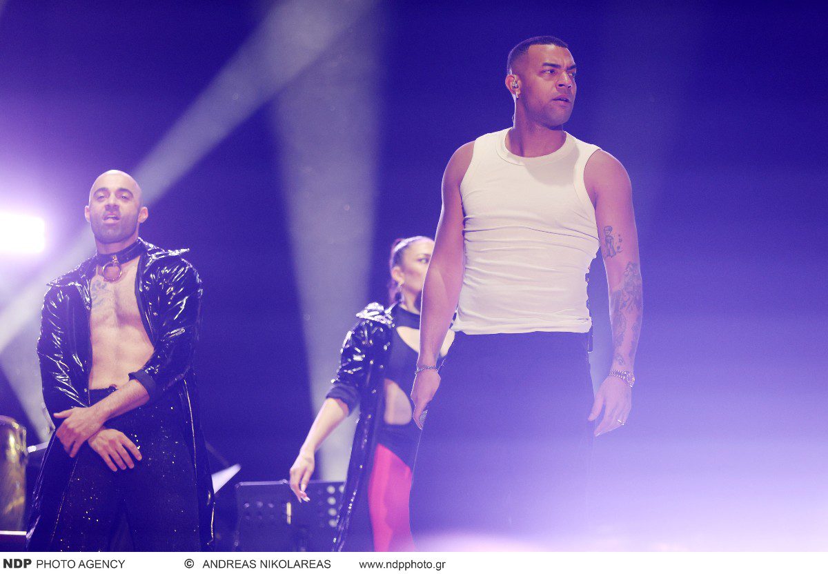 Ο Onemanshow στο Χριστουγεννιάτικο χωριό στο Πεδίο του Άρεως