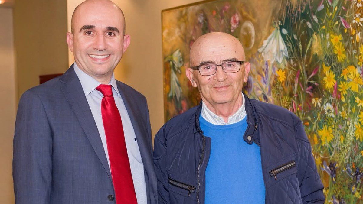 Ο Γρηγόρης Λέων με τον πατέρα του