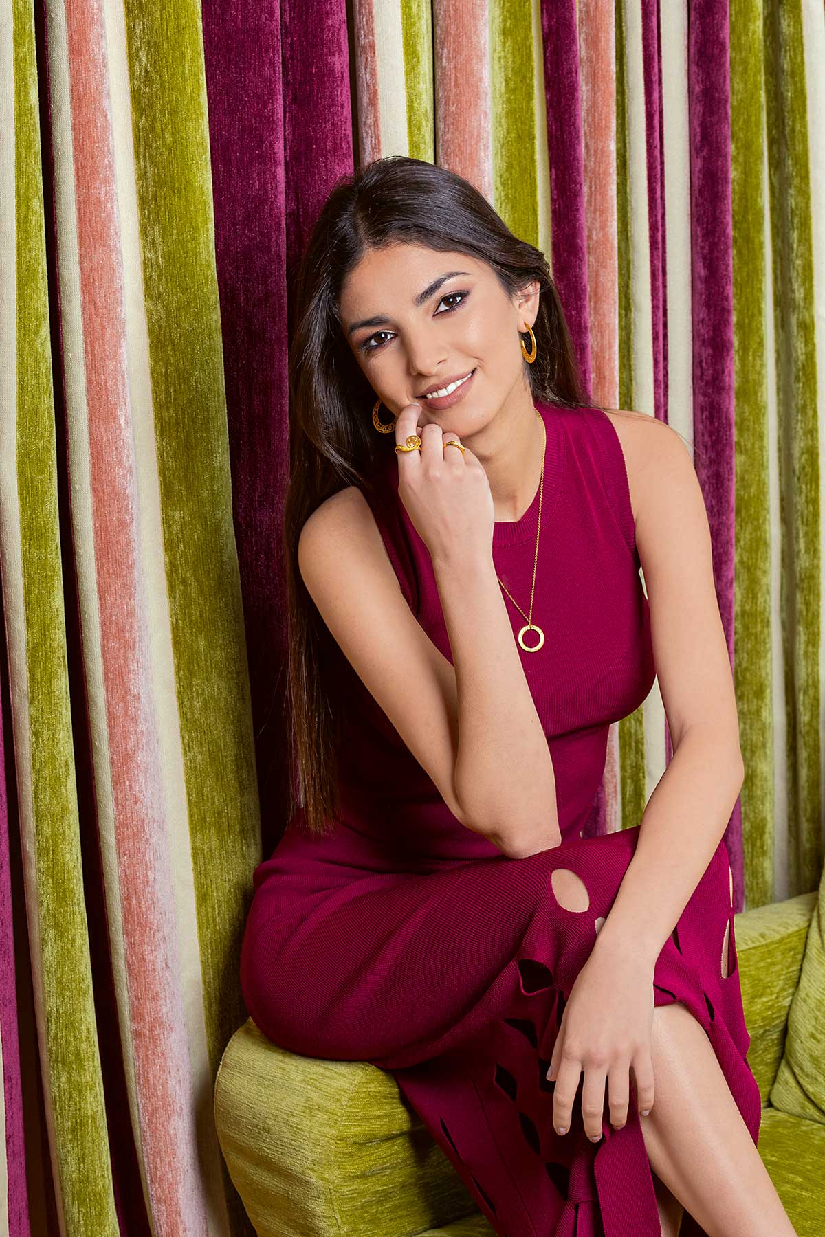 Η Ιφιγένεια Τζόλα στο youweekly