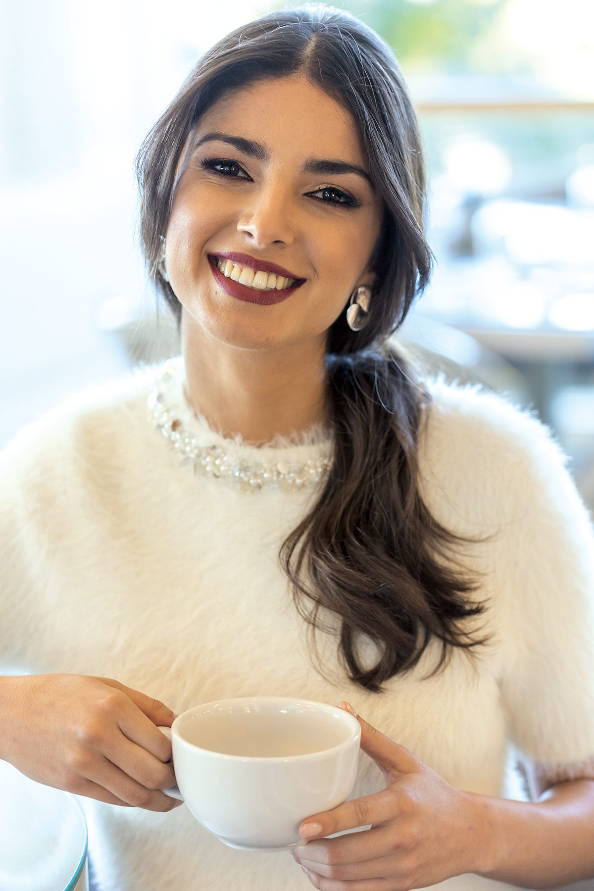 Η Ιφιγένεια Τζόλα στο youweekly