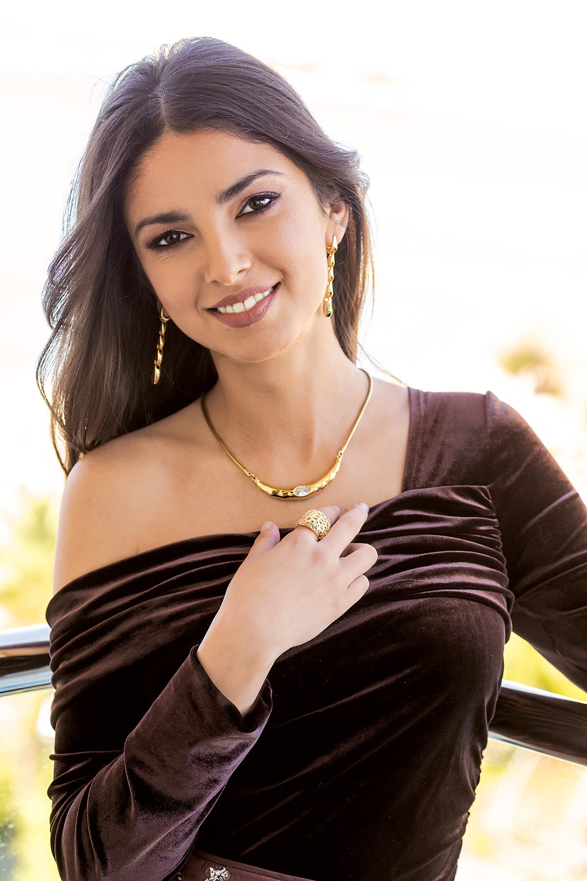 Η Ιφιγένεια Τζόλα στο youweekly