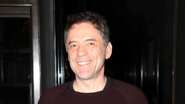 Θάνος Καλλίρης