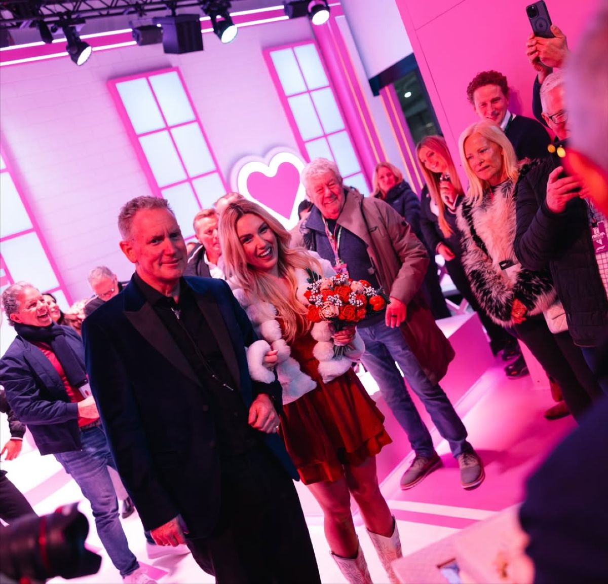 Μαρία Θωμά, Ίαν Χολμς